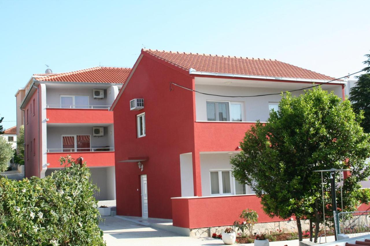Apartments Stina Сегет-Враница Экстерьер фото